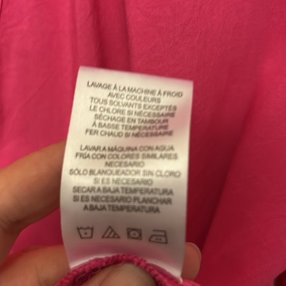 VELVET  GRAHAM & SPENCER 💯 viscose super soft Barbie pink flowing blouse sizeM - Picture 7 of 9